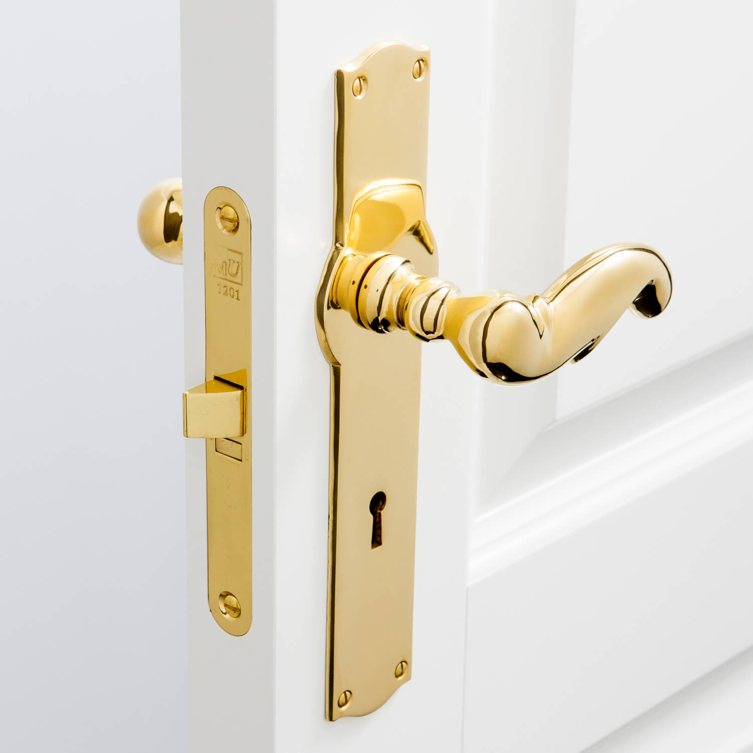 Weingarten-98-türgriff-messing-rückwand-HAUSER-42-world-of-handles